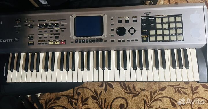Roland fantom S