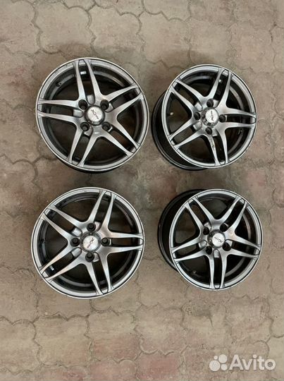Комплект литых дисков Xtrike X-102 R13 4x98/5,5j