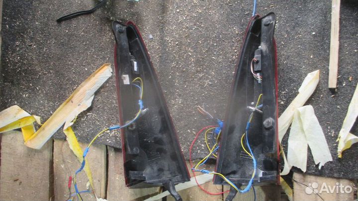 Фонарь задний верхний Largus