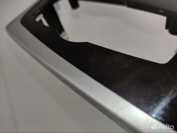 Накладка торпеды Bmw 535 Xi F10 2011