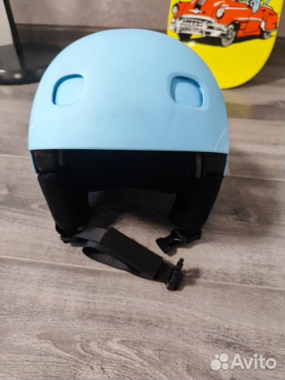 Горнолыжный шлем