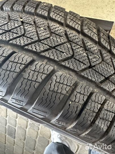 Pirelli Winter Sottozero 3 225/45 R18 95V