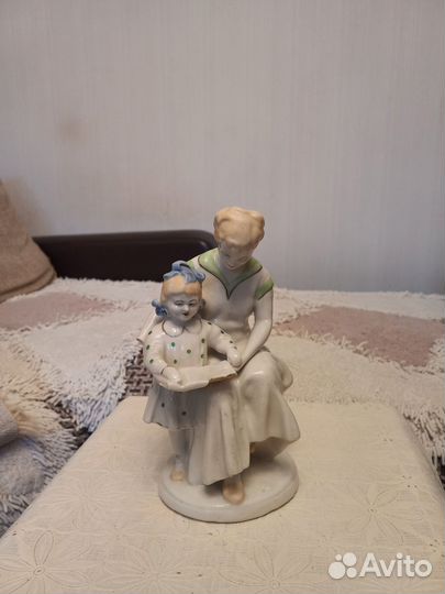 Фарфоровые статуэтки