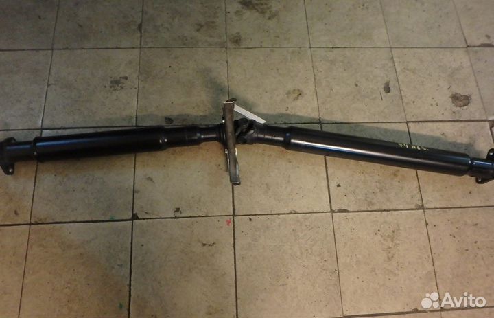 Разборка бмв. Вал карданный задний F02
