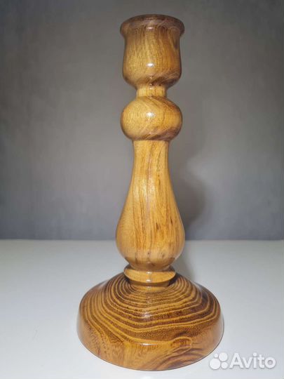 Подсвечник деревянный классический