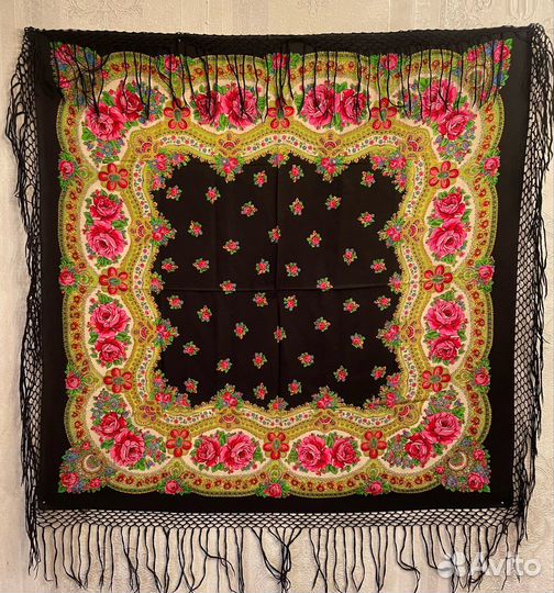 Винтажный шерстяной платок