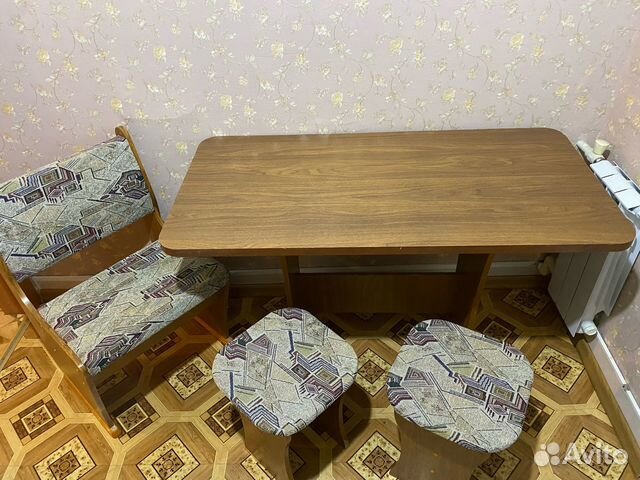 Кухонный стол и табуретки купить в Печоре | Товары для дома и дачи | Авито