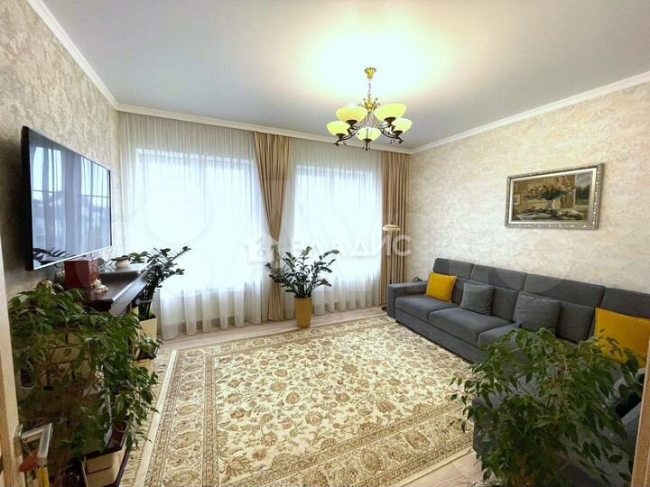 2-к. квартира, 61 м², 3/4 эт.