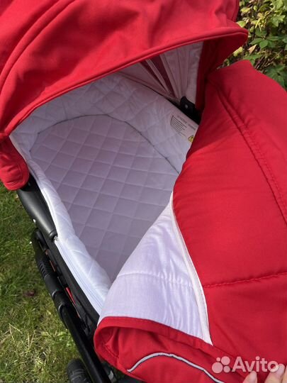 Прогулочная коляска camarelo