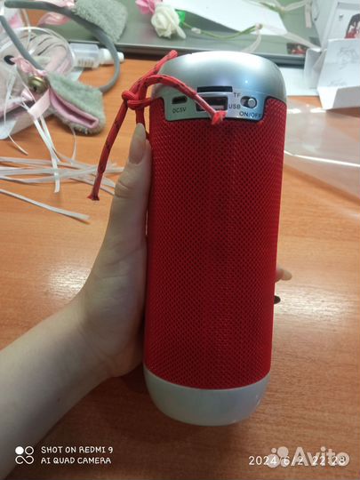 Колонка красная