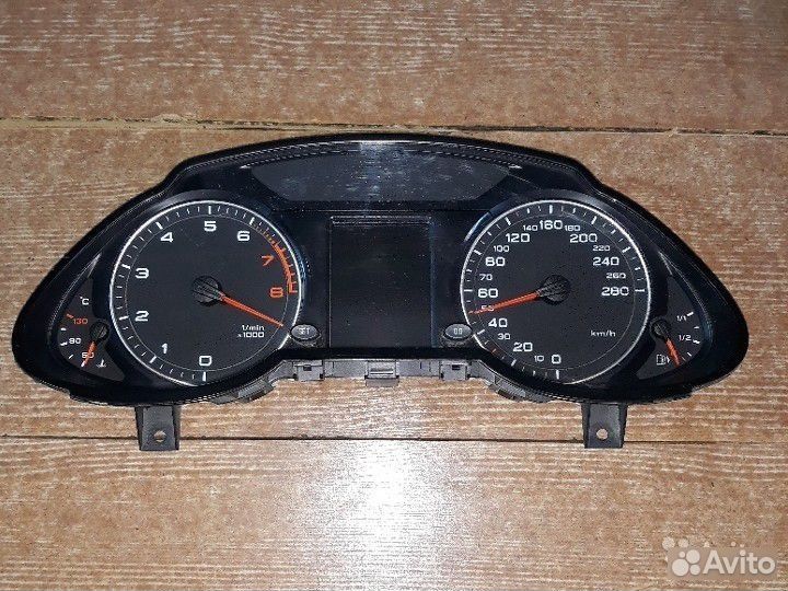 Панель приборов Audi Q5