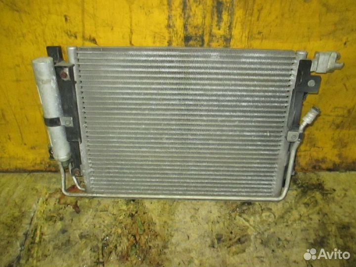 Радиатор кондиционера Mitsubishi Minicab U61V
