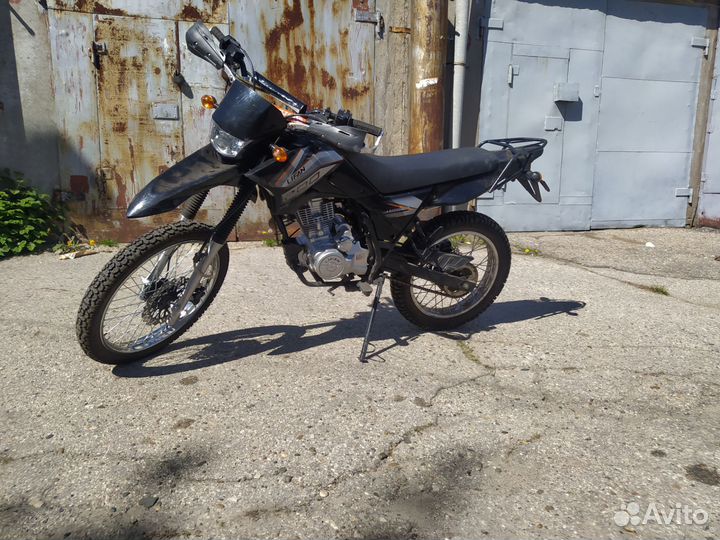 Мотоцикл 200 куб, взрослый