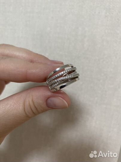 Серебряное кольцо с фианитом