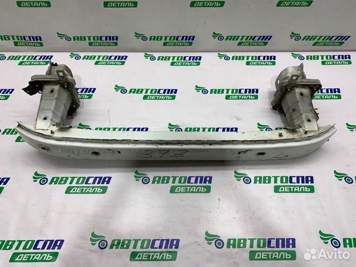 Усилитель бампера передний Volvo V50 универсал