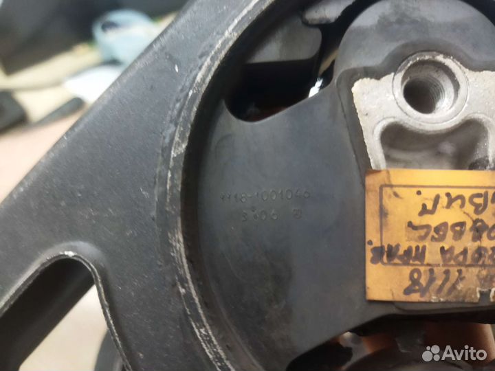 Подушка двигателя левая Лада Калина 1