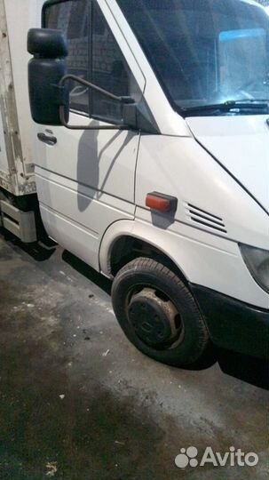 Mercedes-Benz Sprinter цельнометаллический, 2004