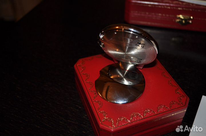 Отличный подарок от Cartier