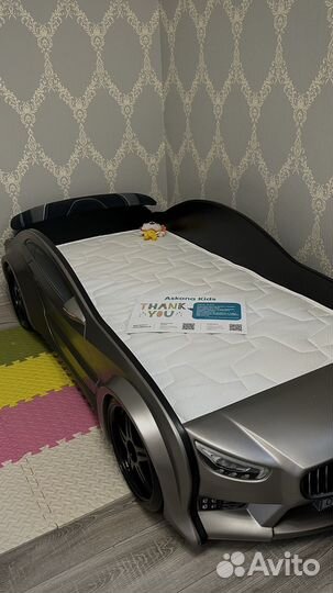 Детская кровать машина с подсветкой