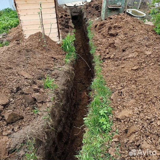 Копка траншей вручную
