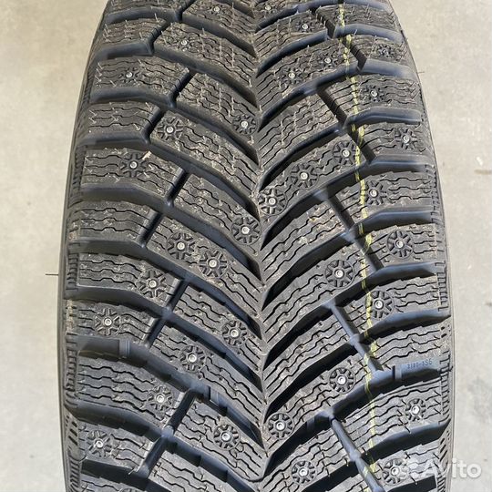 Michelin X-Ice North 4 SUV 225/60 R18 T