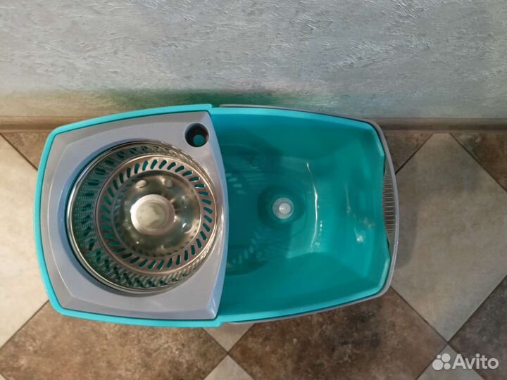 Ведро для мытья пола с центрифугой