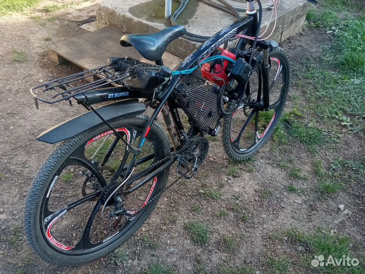 Велосипед с бензиновым мотором