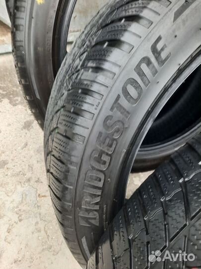 Bridgestone Blizzak LM-005 255/45 R20 105V