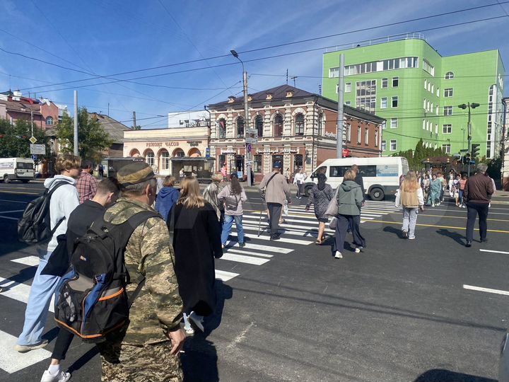 В самом центре города, огромный трафик, 50 м²