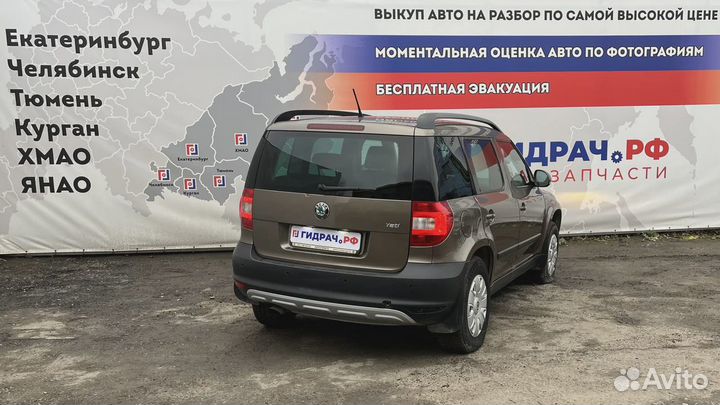 Ступица передняя Skoda Yeti (5L) 1K0498621