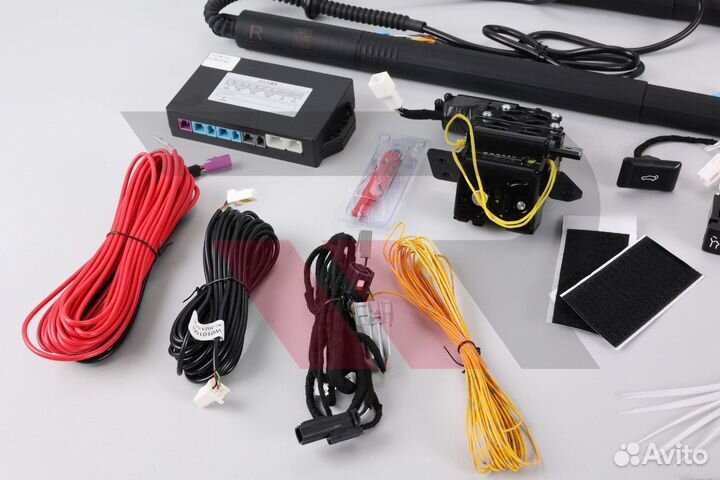 Доводчики 5-ои двери Toyota Rav4 (XA50) с20