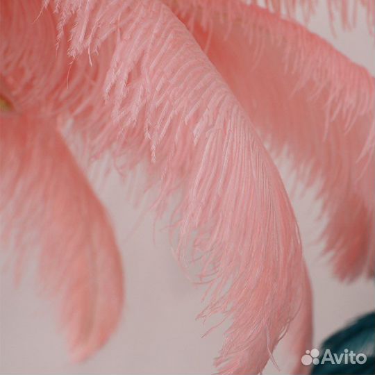 Напольная лампа с перьями