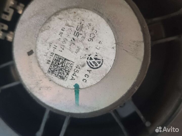 Штатная магнитола volkswagen jetta 6 с акустикой