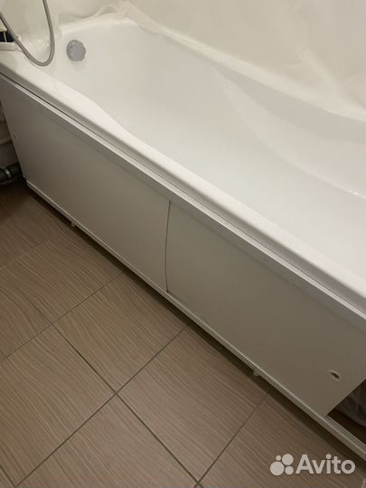 Ванна акриловая