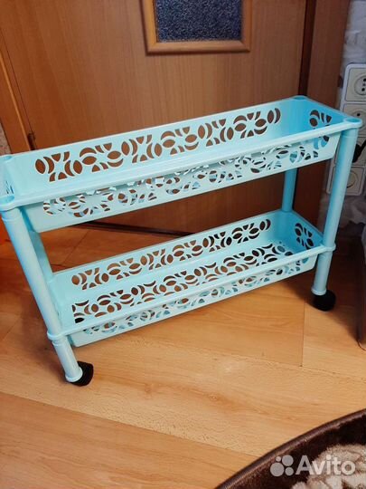 Полки для хранения мелочей