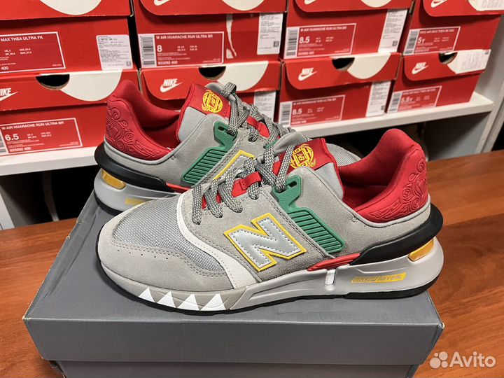 New Balance 997 (8 US / 8.5 US / 9.5 US / 10 US )