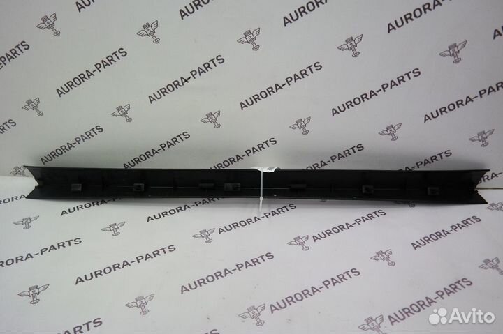 Обшивка крышки багажника audi Q7 2009-2015