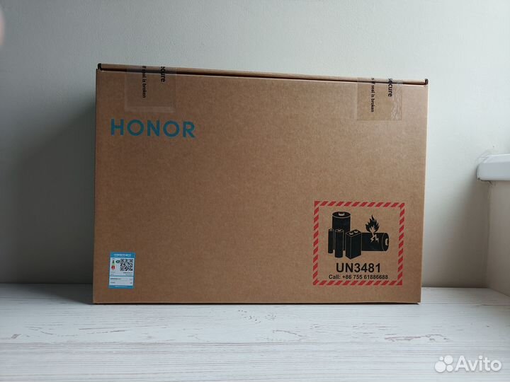 Honor Magicbook 14 Ryzen 5 5500u/8/512 гарантия