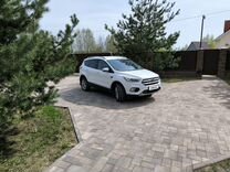 Ford Kuga 2.5 AT, 2018, 48 000 км, с пробегом, цена 2 490 000 руб.
