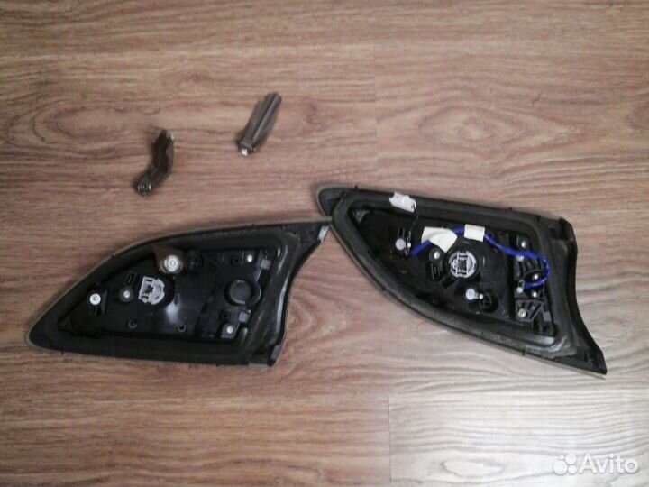 Задние фонари Мазда 3 BL хэчбэк 2012 с кнопкой