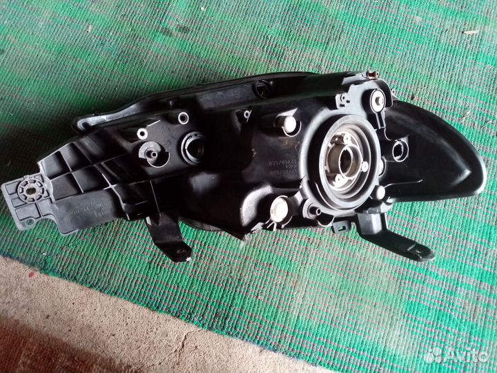 Фара оутлендер