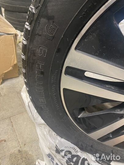 Nokian Tyres Hakkapeliitta 9 245/50 R18
