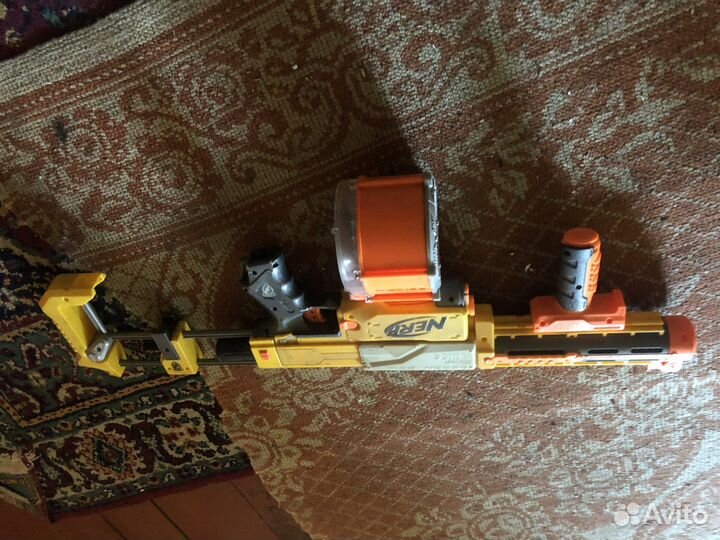 Нерф бластер