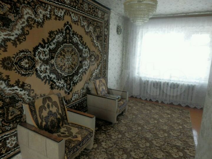 4-к. квартира, 100 м², 1/2 эт.