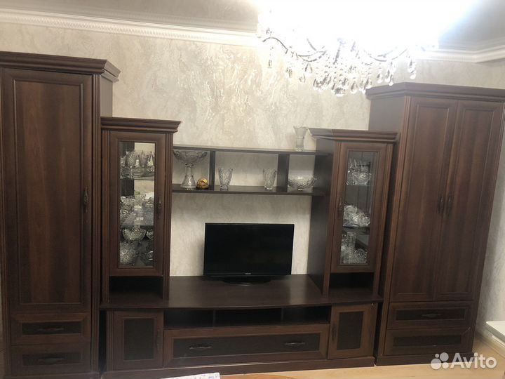 Стенка в гостиную