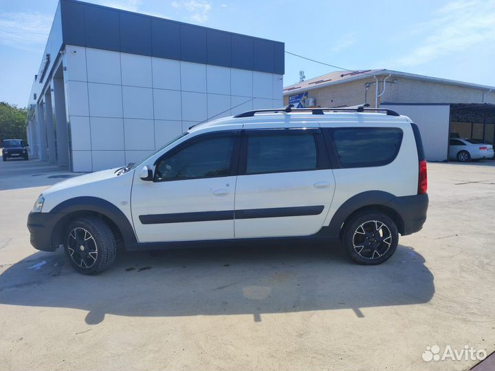 ВАЗ Largus Cross 1.6 МТ, 2019, 165 000 км