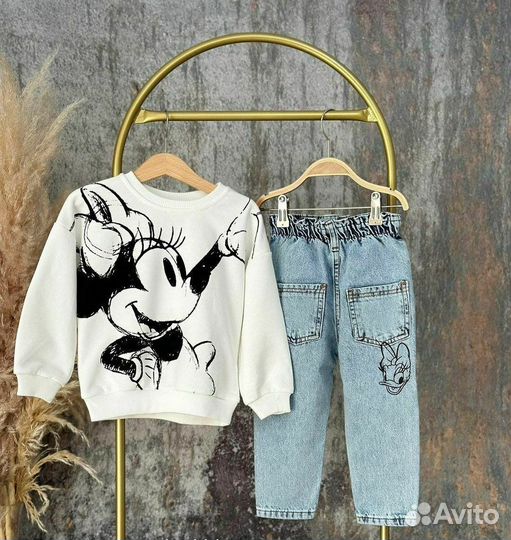 Комплект Zara (джинсы+свитшот) р. 110