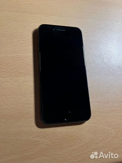 Продам iPhone 7 128Gb
