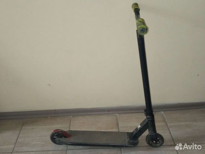 Трюковой самокат tech team duker 101