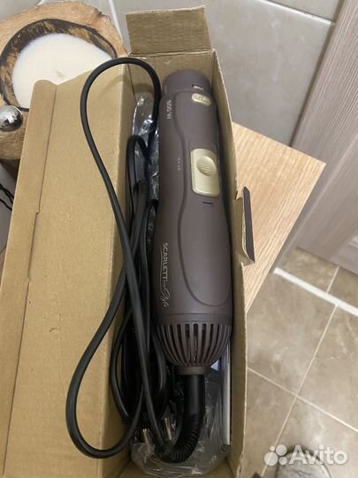 Фен щетка Scarlett Top Style